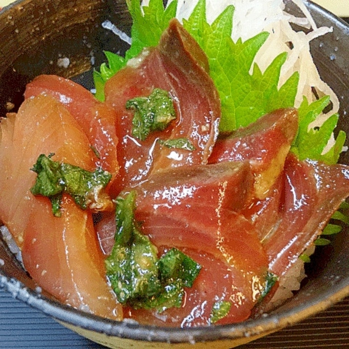 寒ブリ三昧Ⅲ☆　残りの刺身で「〆のヅケ丼」